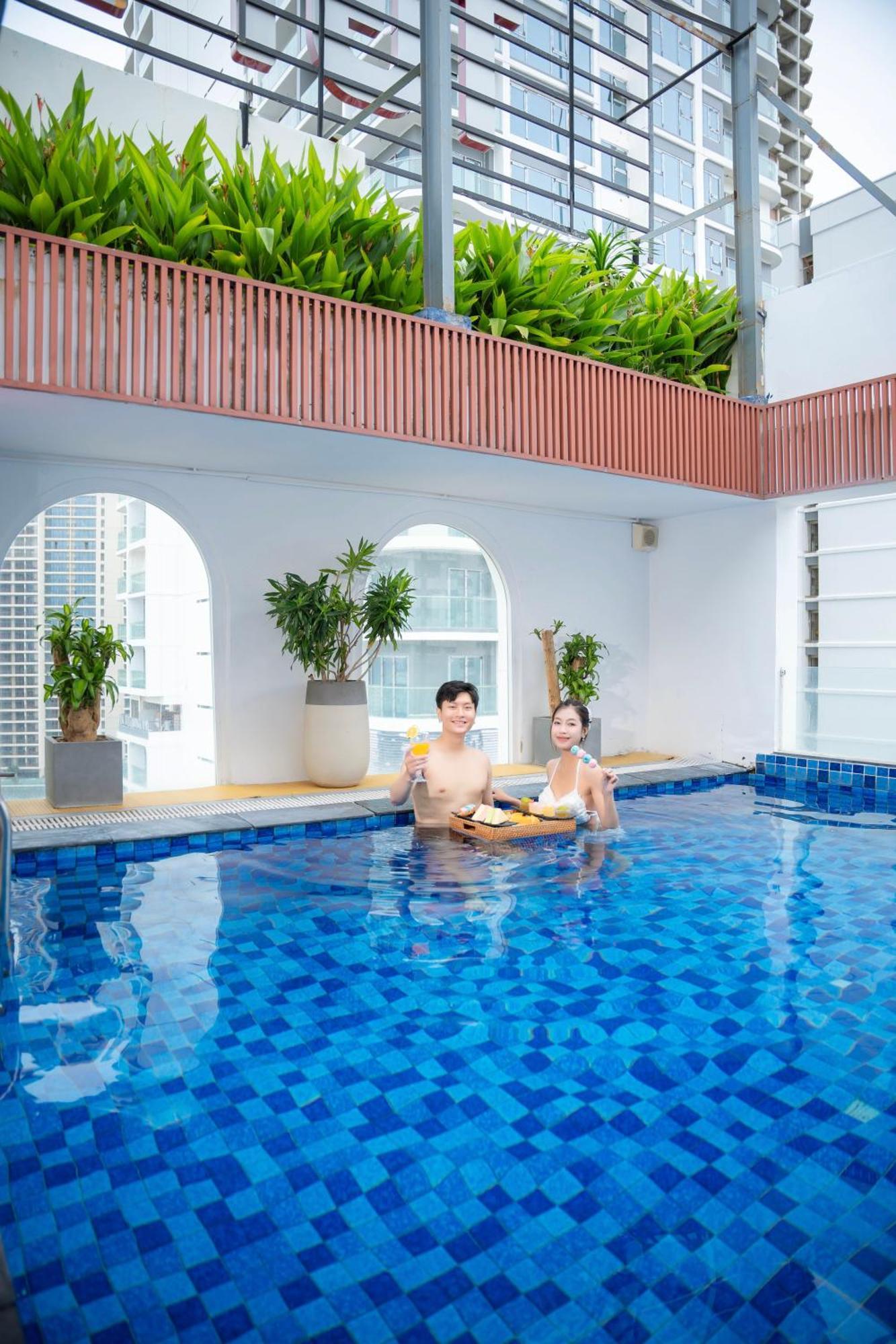 Tgt Beach Hotel Da Nang Exteriör bild