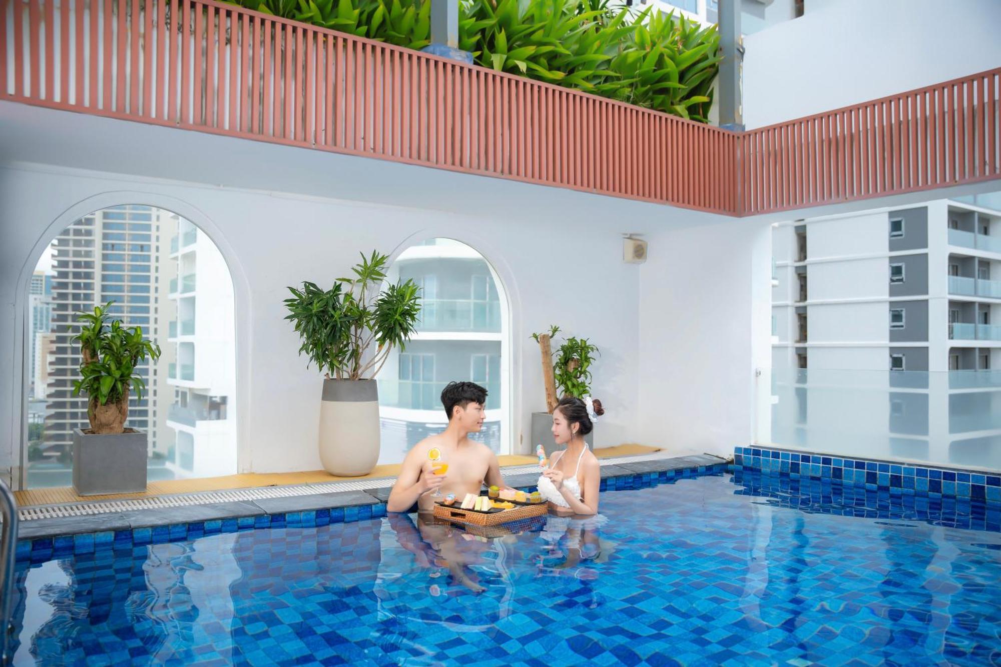 Tgt Beach Hotel Da Nang Exteriör bild
