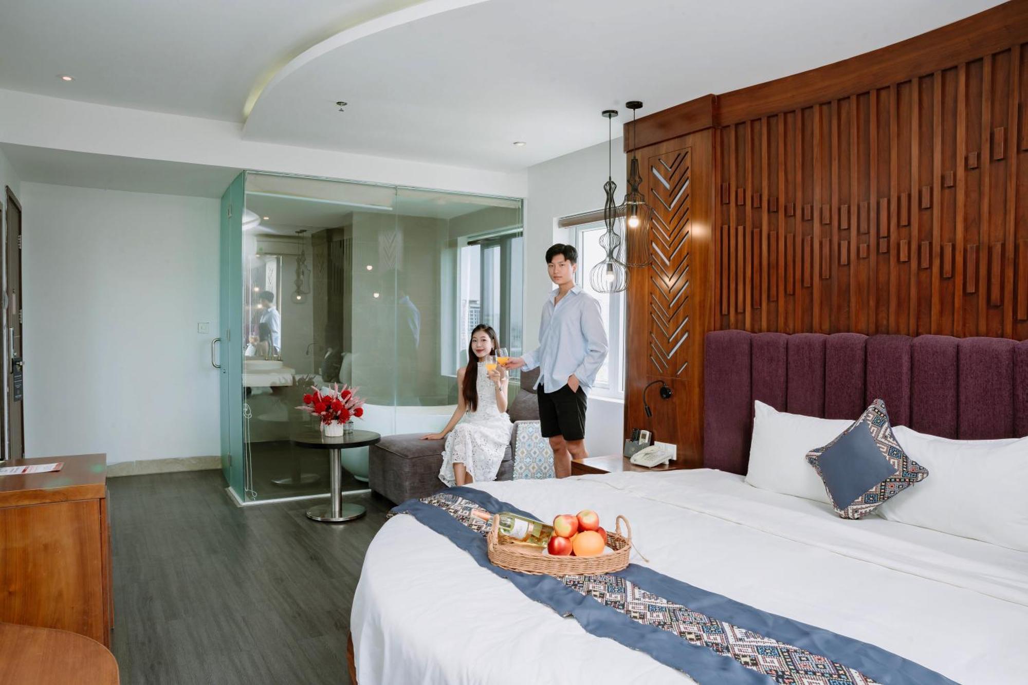 Tgt Beach Hotel Da Nang Exteriör bild