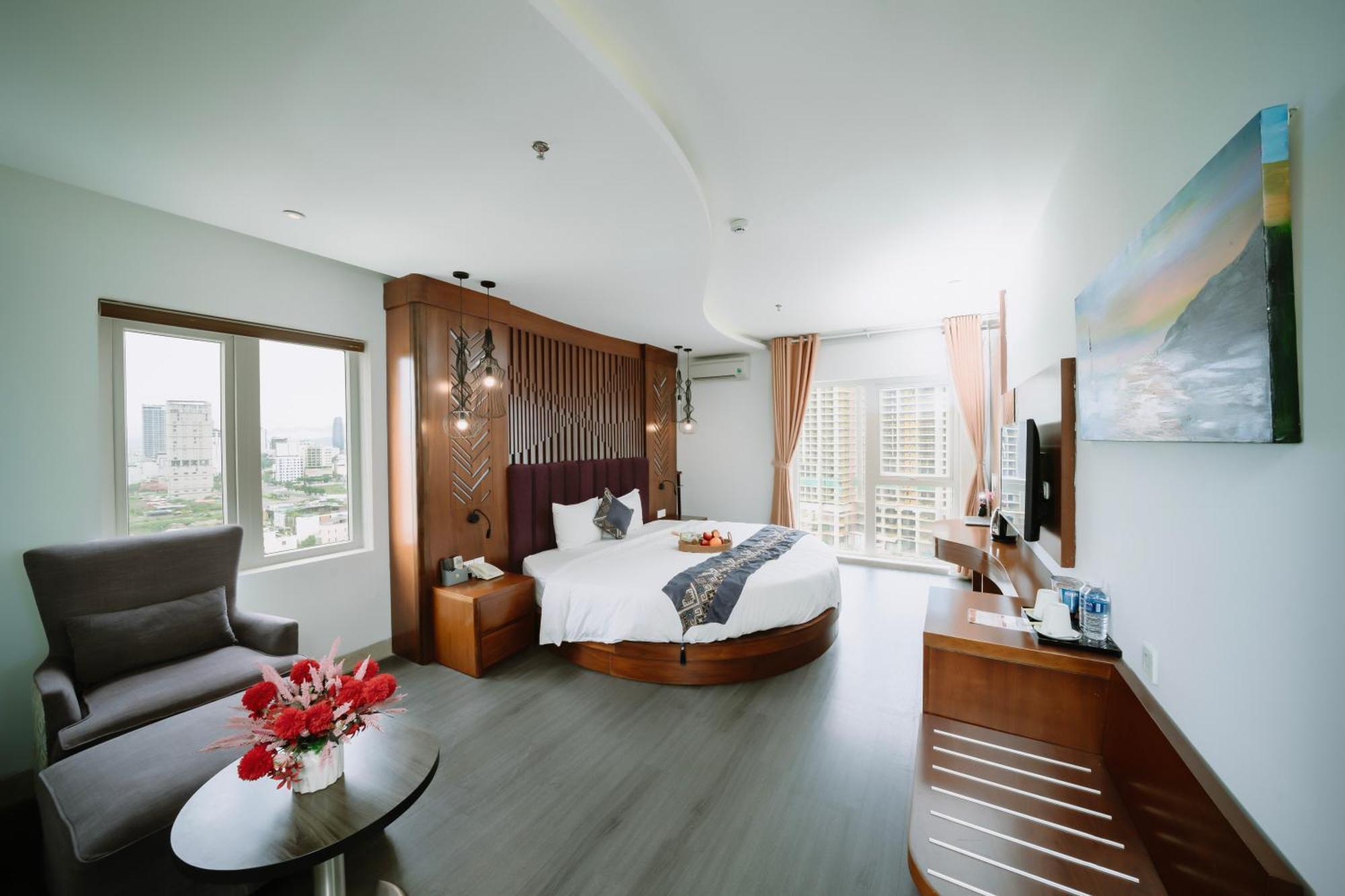 Tgt Beach Hotel Da Nang Exteriör bild