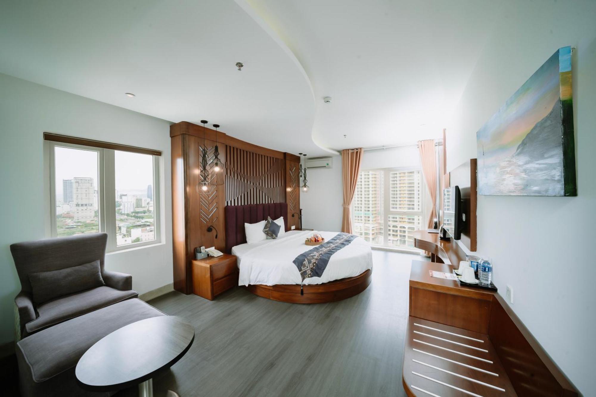 Tgt Beach Hotel Da Nang Exteriör bild