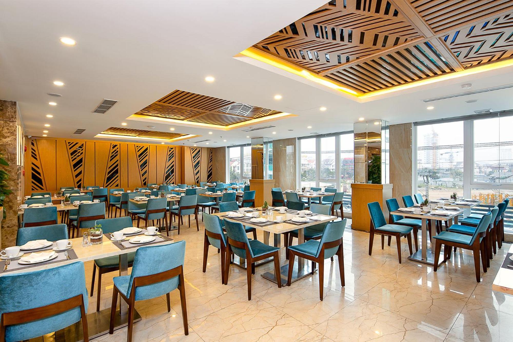 Tgt Beach Hotel Da Nang Exteriör bild